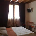 Via Toscana House