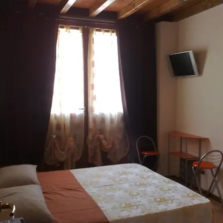 Via Toscana House