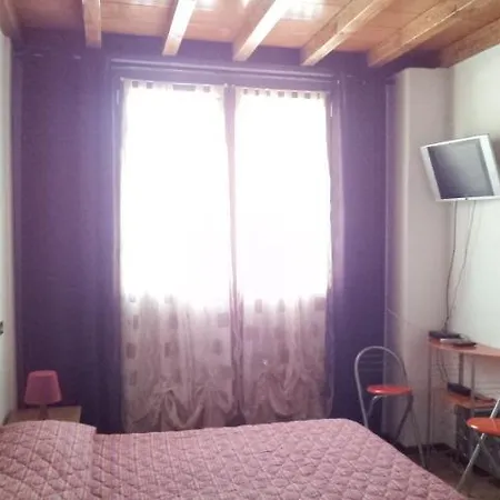 Via Toscana House *